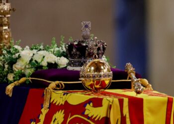El último adiós multitudinario a la reina Isabel II
