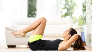 Entrenamiento en casa: los ejercicios para el vientre plano, efectivos y rápidos

